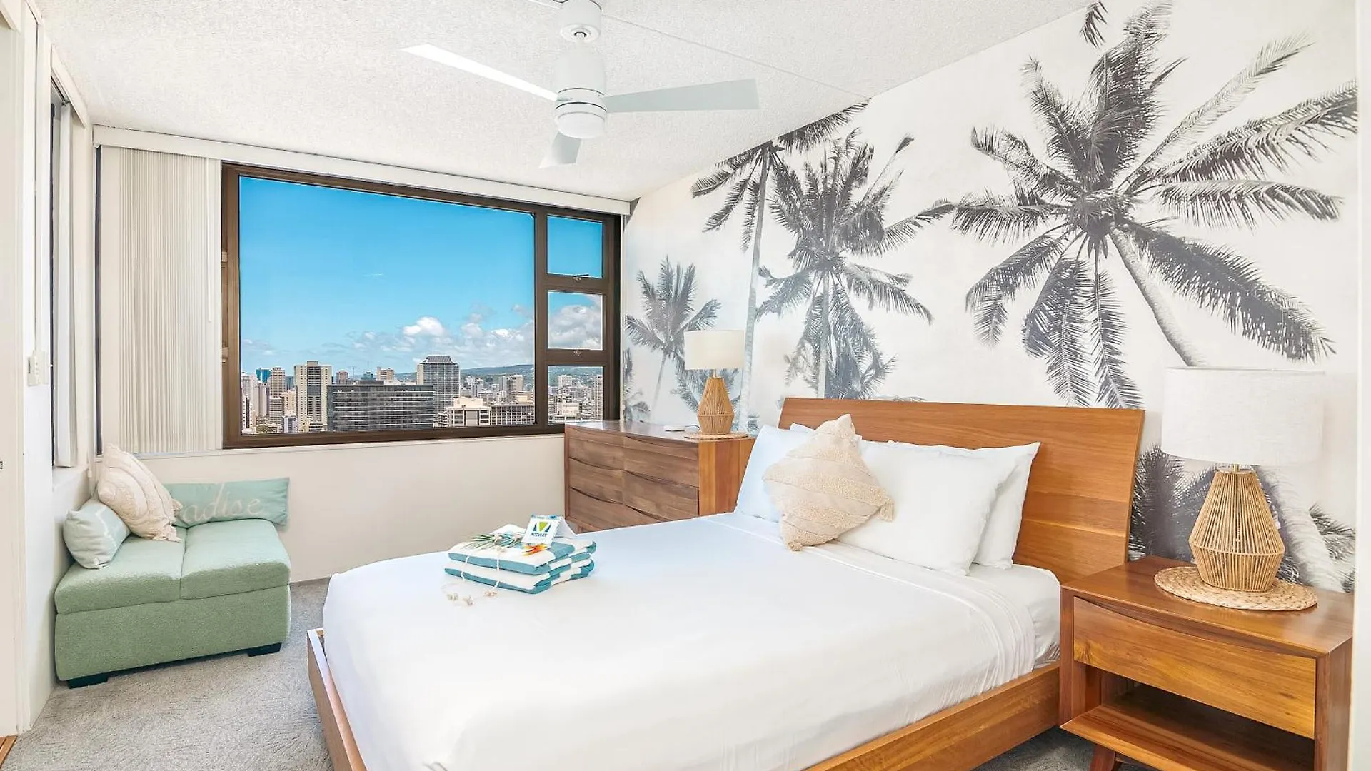 Apartment Lovely 1Br Ocean View Condo, Near Beach + Parking! Honolulu