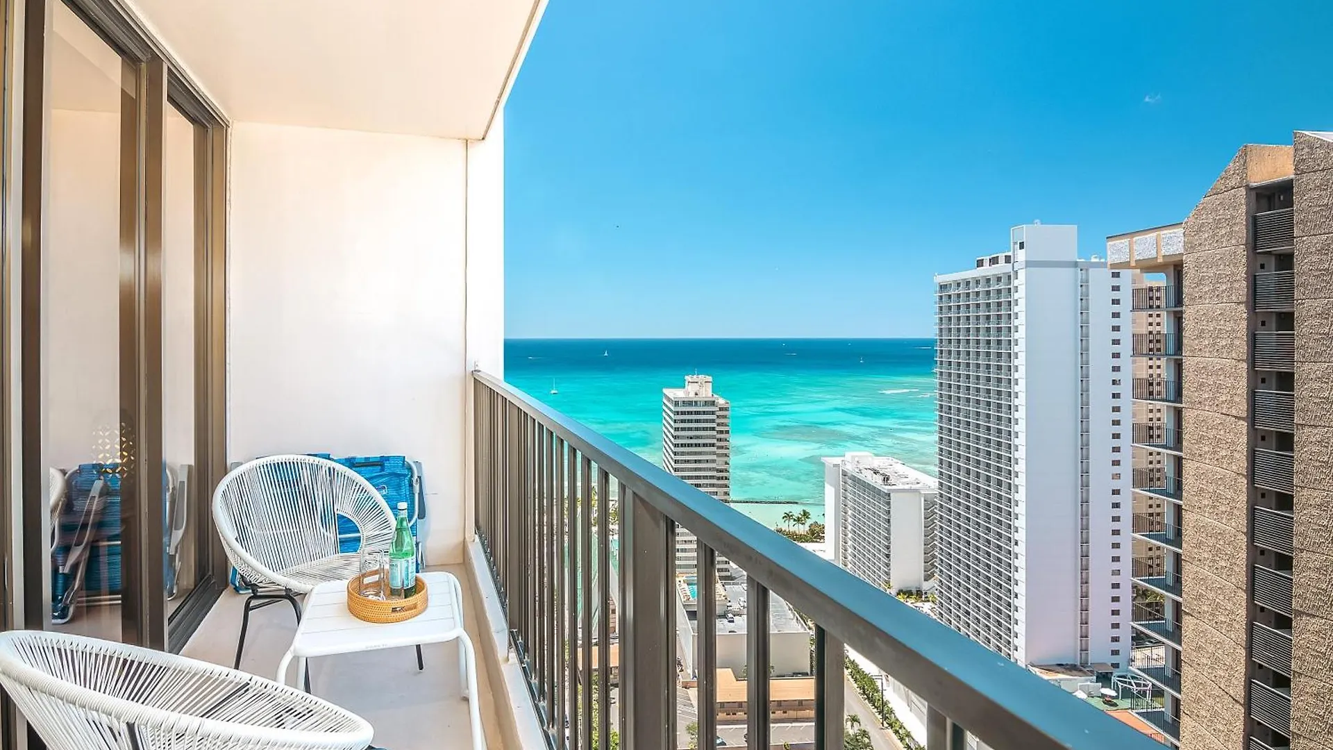 Lovely 1Br Ocean View Condo, Near Beach + Parking! Honolulu 0*,  États-Unis