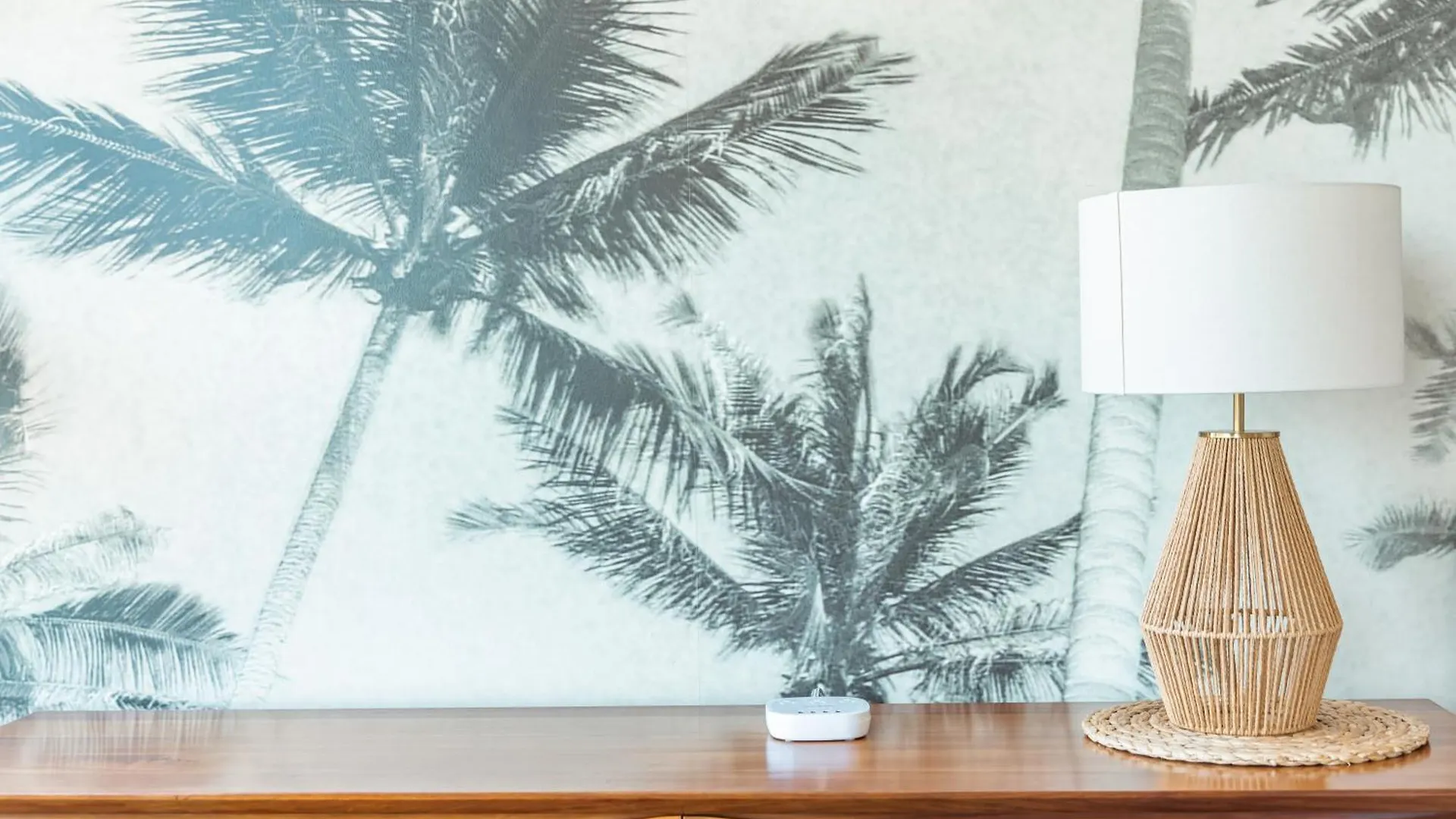 Lovely 1Br Ocean View Condo, Near Beach + Parking! Honolulu Appartement